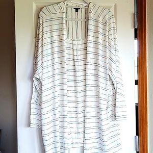 NWOT Torrid Dolman Striped White Cardigan